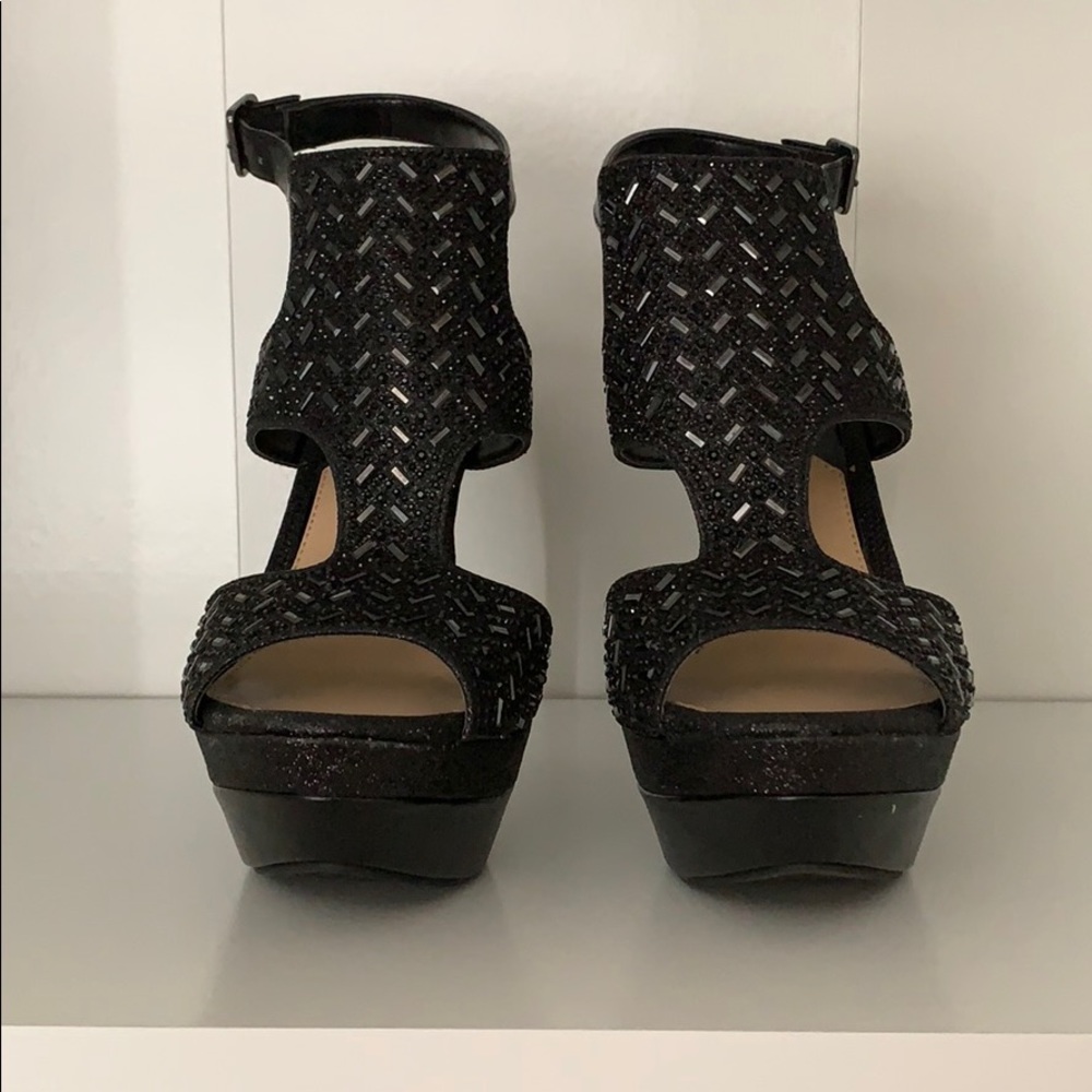 Gianni Bini high heels
